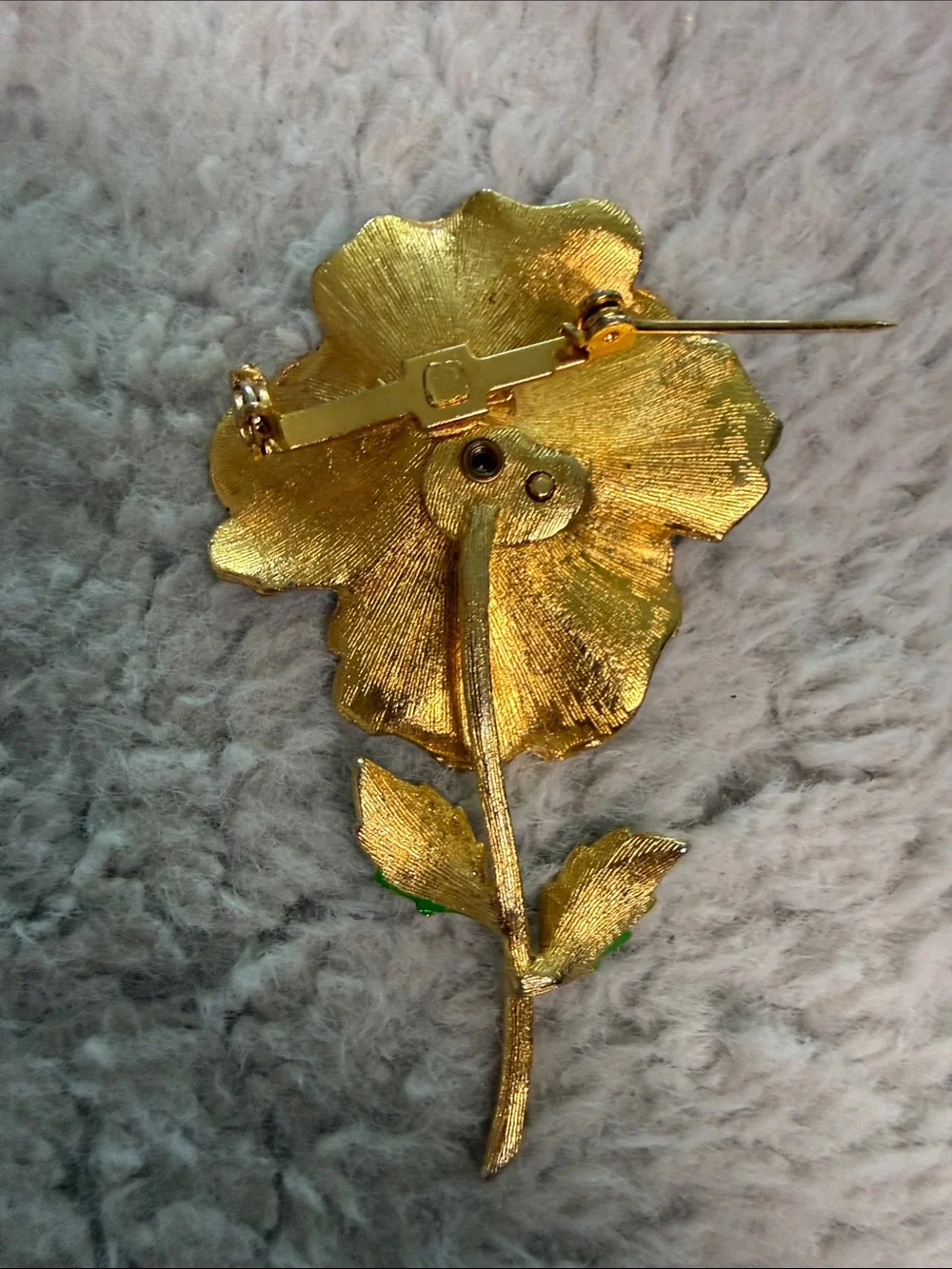 Blue Pansy Flower Shaped Brooch - Enamel And Gold Toned Vtg
